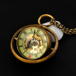 Orologio da tasca scheletrato in ottone