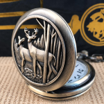 Orologio da taschino al quarzo con cervi in lega