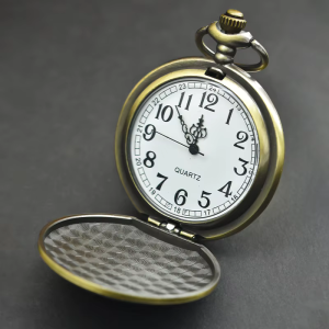 Orologio da taschino al quarzo con farfalla traforata