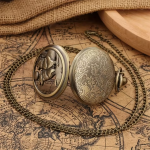 Orologio da taschino con due lupi al quarzo
