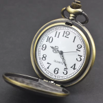 Orologio da taschino steampunk al quarzo con farfalla