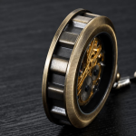 Orologio da taschino steampunk con quadrante scheletrato