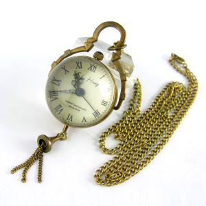 Orologio da taschino steampunk in ottone a carica manuale